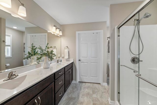 8046 Timber Wood Lane, Temperance, MI 48182