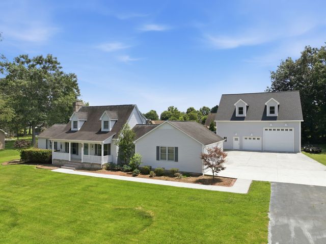 188 Red Oak Dr, Manchester, TN 37355