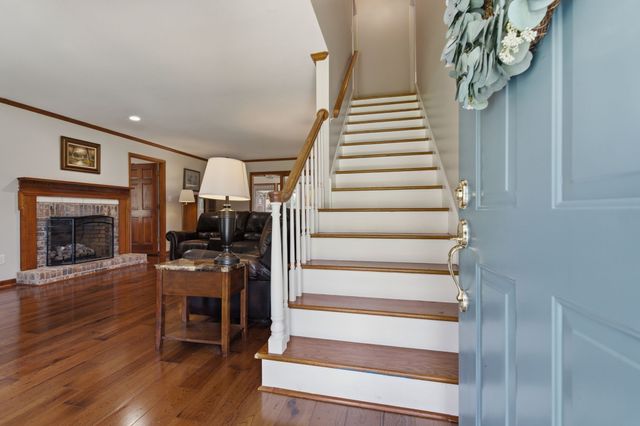 188 Red Oak Dr, Manchester, TN 37355