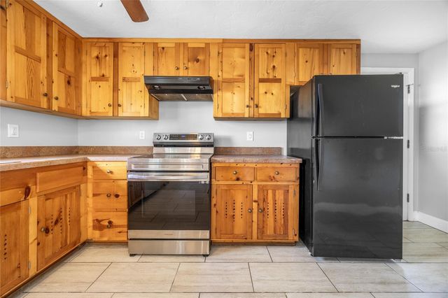 16602 NE 124TH AVENUE, Waldo, FL 32694