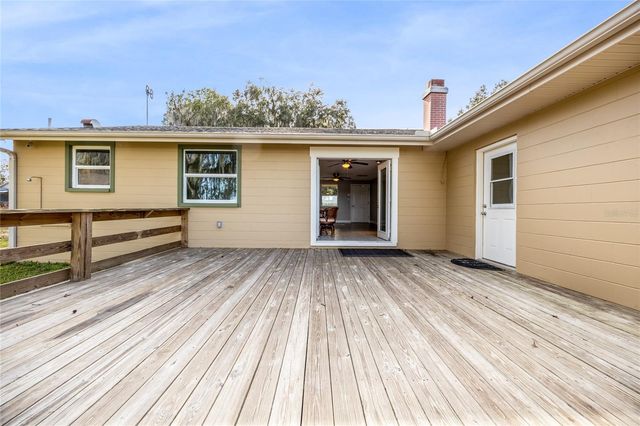 16602 NE 124TH AVENUE, Waldo, FL 32694