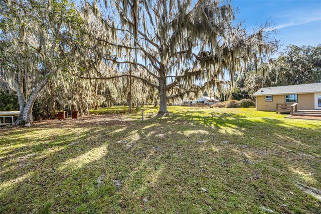 16602 NE 124TH AVENUE, Waldo, FL 32694