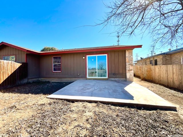 6905 Forest Meadow Street, San Antonio, TX 78240