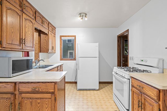 3647 28th Avenue S, Minneapolis, MN 55406