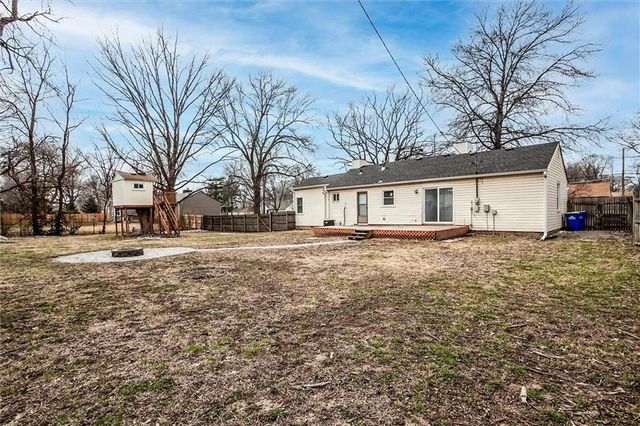 8119 Antioch Road, Overland Park, KS 66204