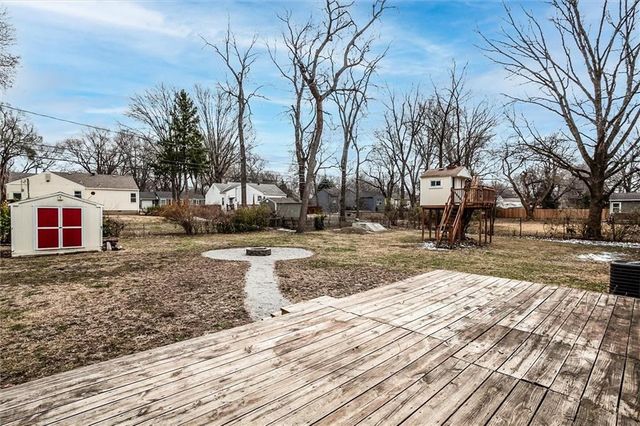 8119 Antioch Road, Overland Park, KS 66204