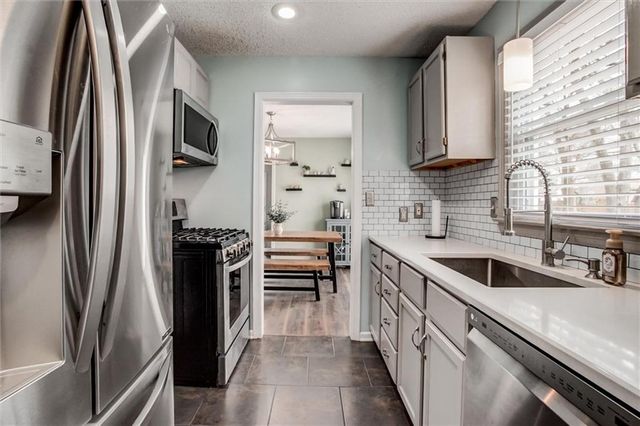 8119 Antioch Road, Overland Park, KS 66204