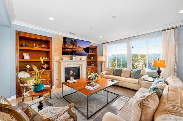 7708 Caminito Liliana, San Diego, CA 92129