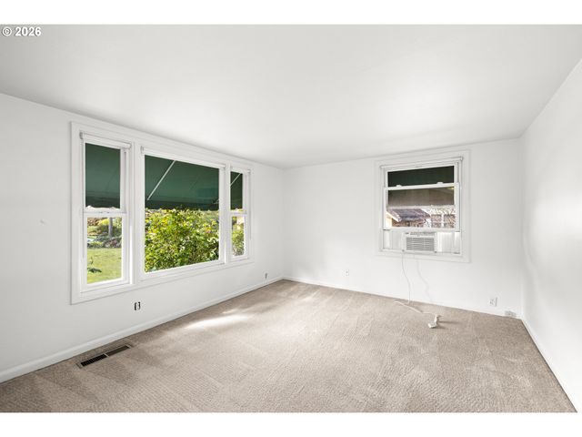 5307 Se LINCOLN St, Portland, OR 97215