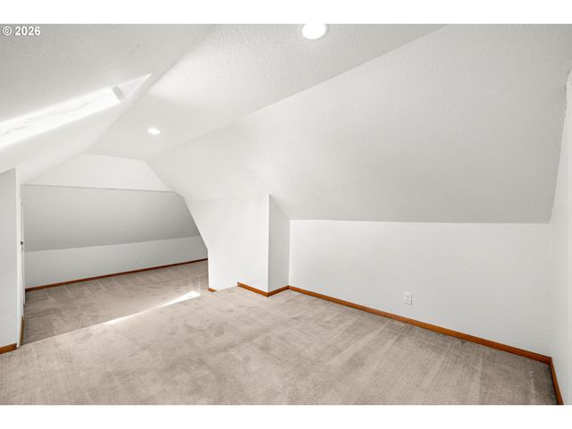 5307 Se LINCOLN St, Portland, OR 97215