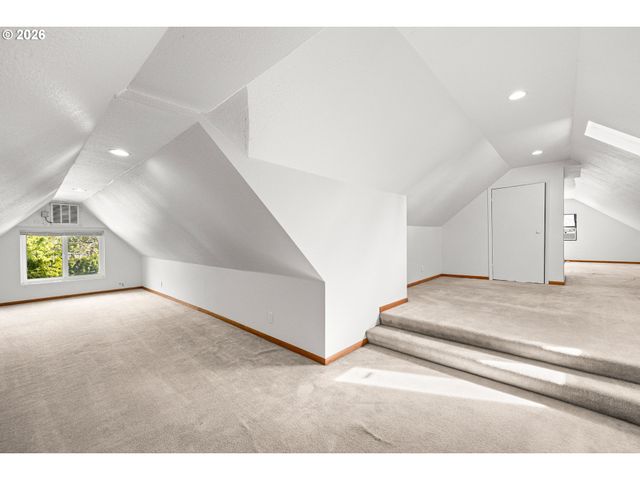 5307 Se LINCOLN St, Portland, OR 97215