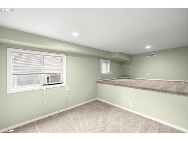 5307 Se LINCOLN St, Portland, OR 97215