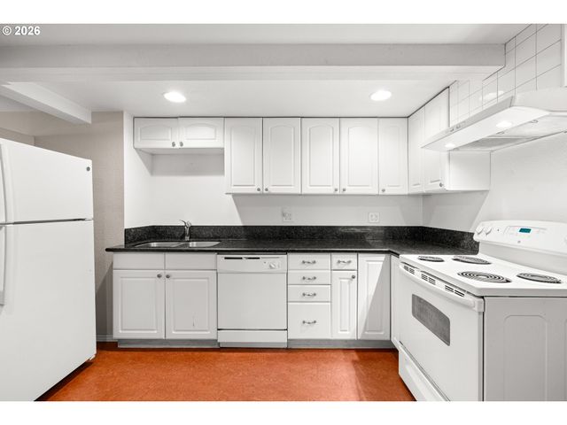 5307 Se LINCOLN St, Portland, OR 97215