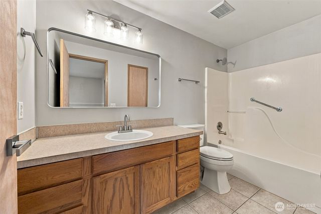 22422 45th Avenue E, Spanaway, WA 98387
