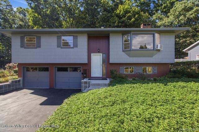 66 Lamb Avenue, Saugerties, NY 12477
