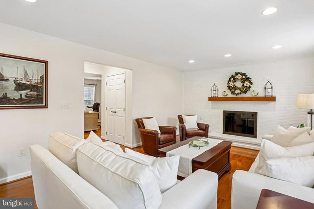 16100 HOWARD LANDING DR, Gaithersburg, MD 20878