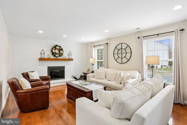 16100 HOWARD LANDING DR, Gaithersburg, MD 20878