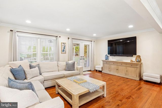 16100 HOWARD LANDING DR, Gaithersburg, MD 20878