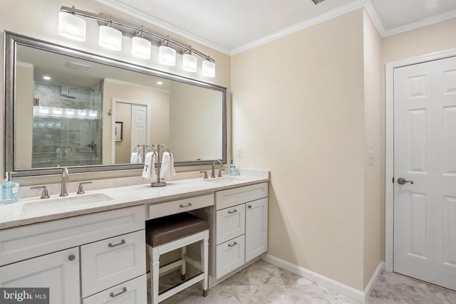 16100 HOWARD LANDING DR, Gaithersburg, MD 20878