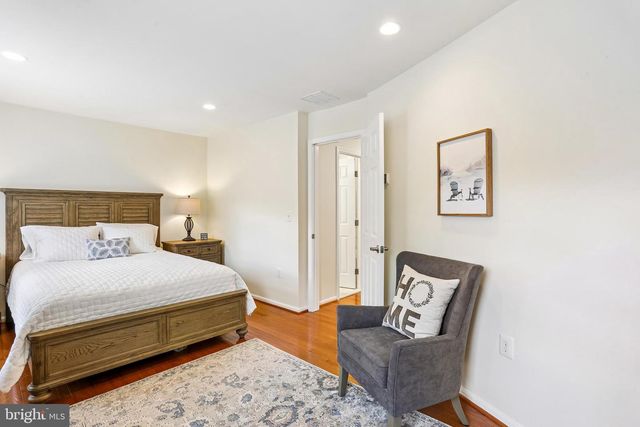 16100 HOWARD LANDING DR, Gaithersburg, MD 20878