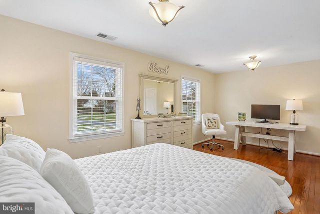 16100 HOWARD LANDING DR, Gaithersburg, MD 20878