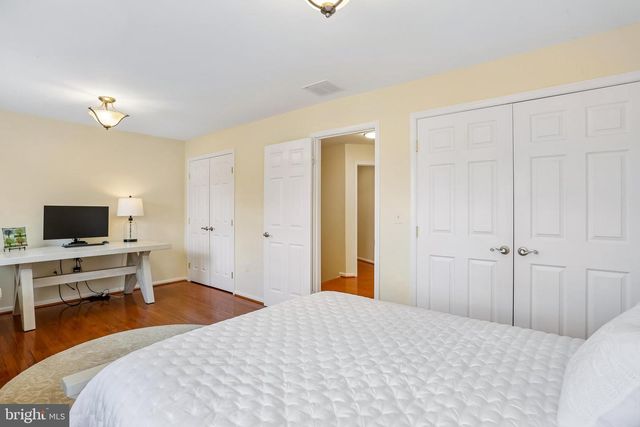 16100 HOWARD LANDING DR, Gaithersburg, MD 20878