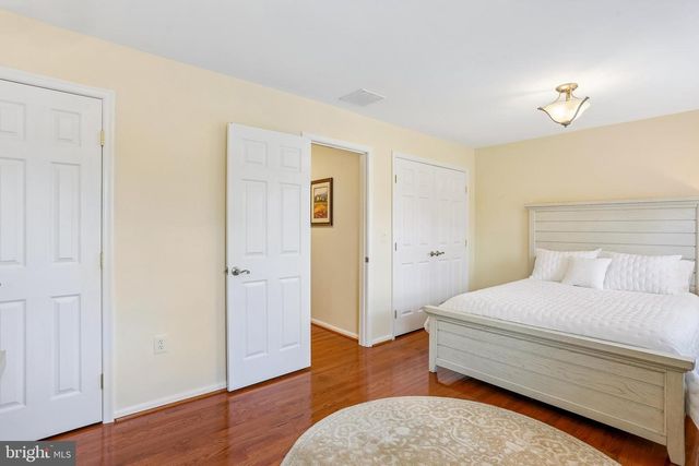 16100 HOWARD LANDING DR, Gaithersburg, MD 20878