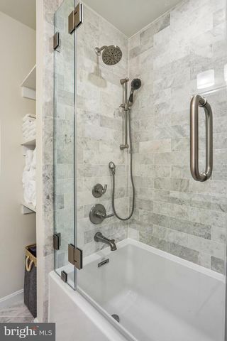 16100 HOWARD LANDING DR, Gaithersburg, MD 20878