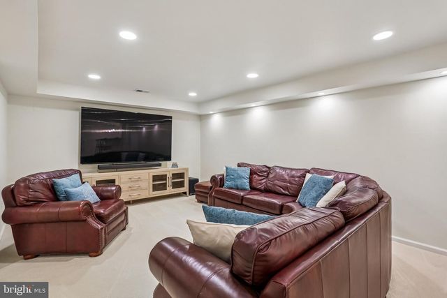 16100 HOWARD LANDING DR, Gaithersburg, MD 20878