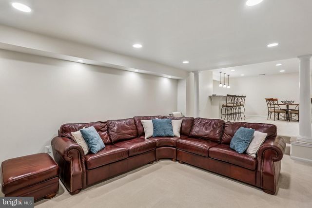 16100 HOWARD LANDING DR, Gaithersburg, MD 20878