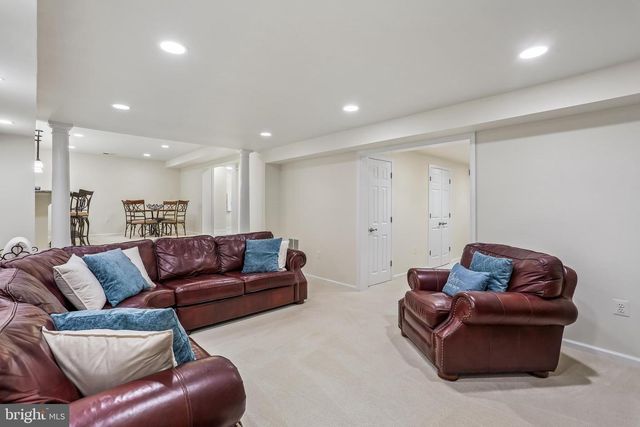 16100 HOWARD LANDING DR, Gaithersburg, MD 20878