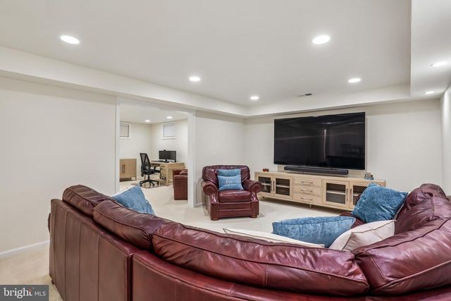 16100 HOWARD LANDING DR, Gaithersburg, MD 20878