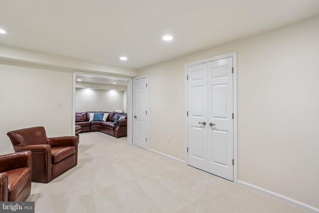 16100 HOWARD LANDING DR, Gaithersburg, MD 20878