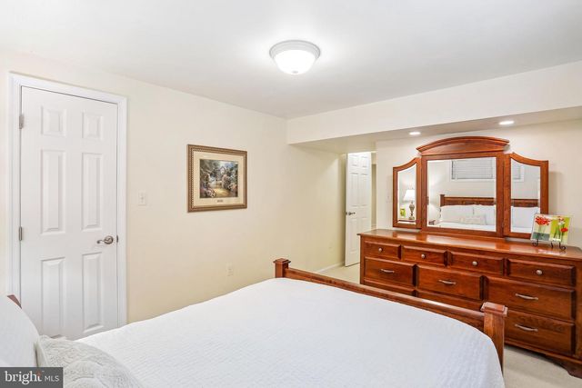 16100 HOWARD LANDING DR, Gaithersburg, MD 20878