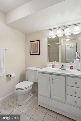 16100 HOWARD LANDING DR, Gaithersburg, MD 20878