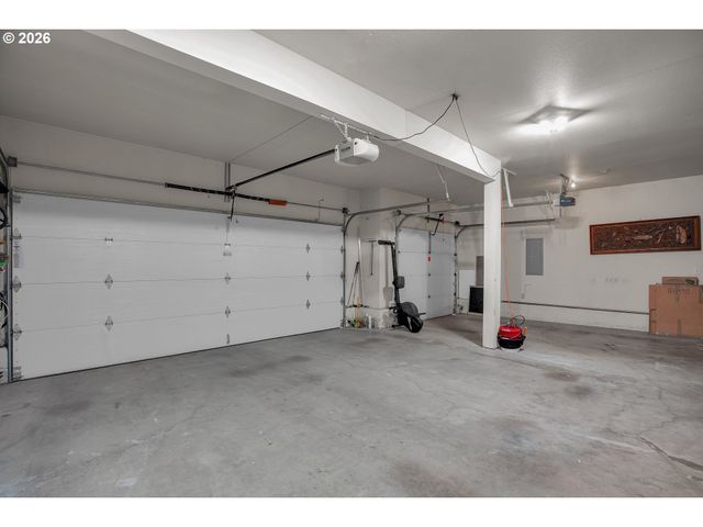 2718 Ne 42ND Cir, Vancouver, WA 98663