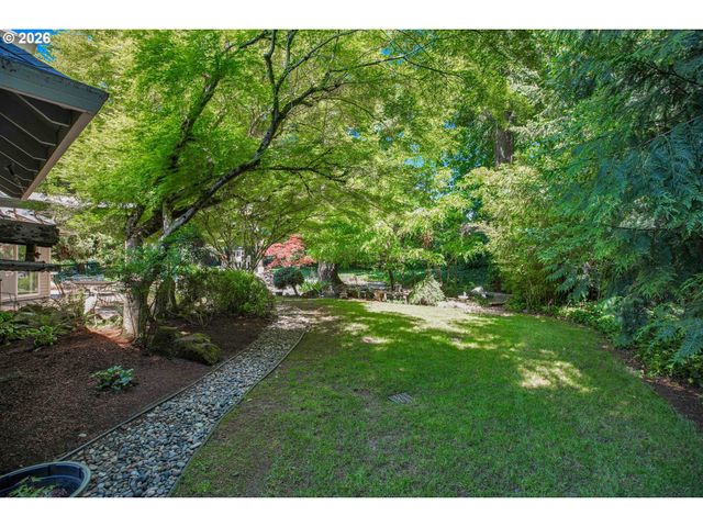 2718 Ne 42ND Cir, Vancouver, WA 98663