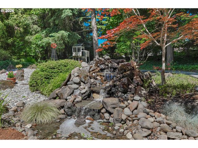 2718 Ne 42ND Cir, Vancouver, WA 98663