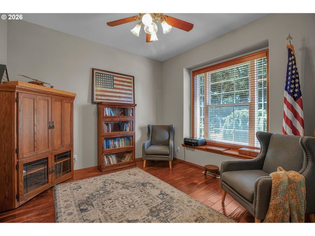 2718 Ne 42ND Cir, Vancouver, WA 98663