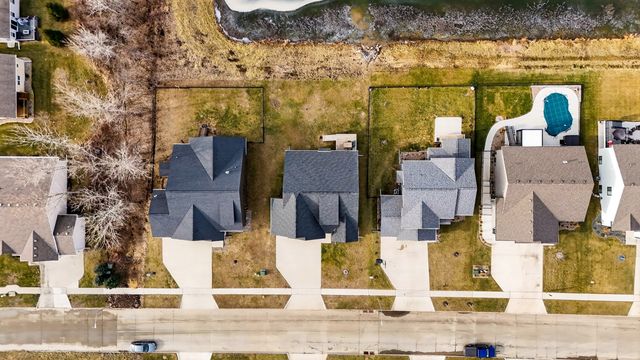 930 Wolf Creek Drive, Polk City, IA 50226