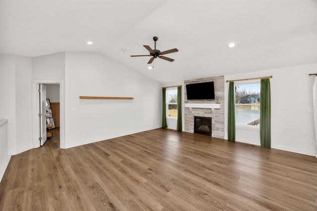 930 Wolf Creek Drive, Polk City, IA 50226