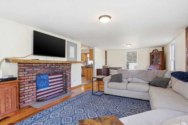 397 Concord Rd, Billerica, MA 01821