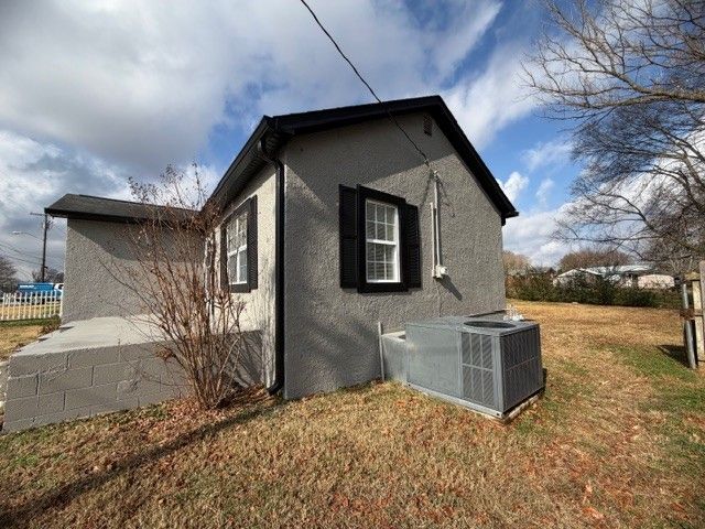 302 Poplar St, N, Cowan, TN 37318