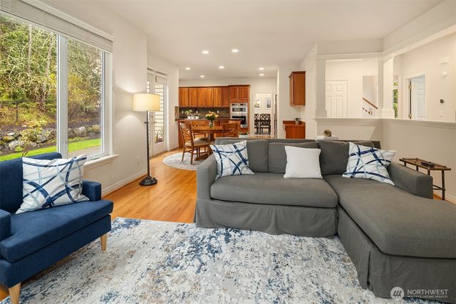 2433 201st Street SE, Bothell, WA 98012