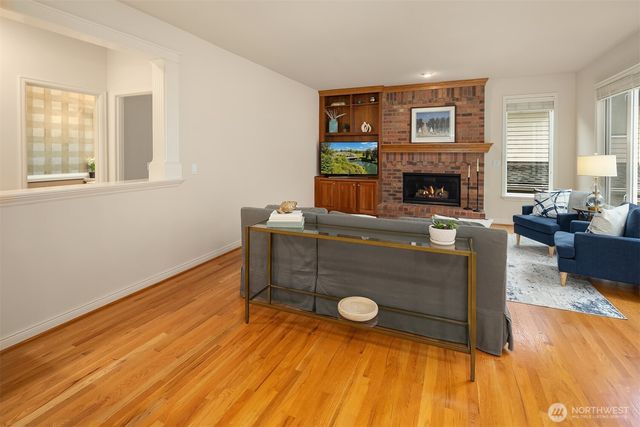 2433 201st Street SE, Bothell, WA 98012