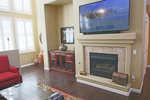 15221 N CLUBGATE Drive 2044, Scottsdale, AZ 85254