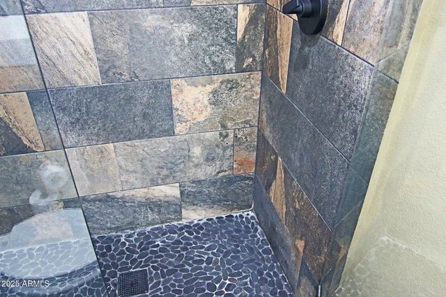 15221 N CLUBGATE Drive 2044, Scottsdale, AZ 85254