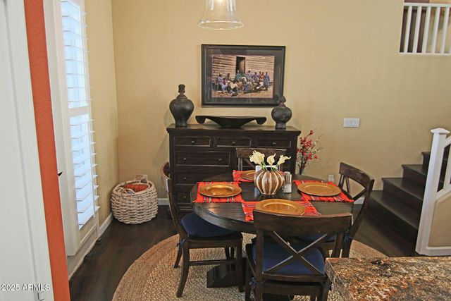 15221 N CLUBGATE Drive 2044, Scottsdale, AZ 85254