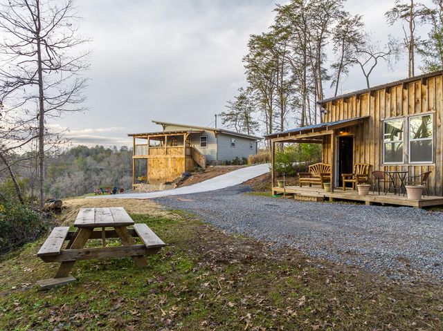 21-235 Riverview Circle, Blue Ridge, GA 30513