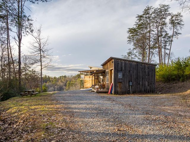 21-235 Riverview Circle, Blue Ridge, GA 30513